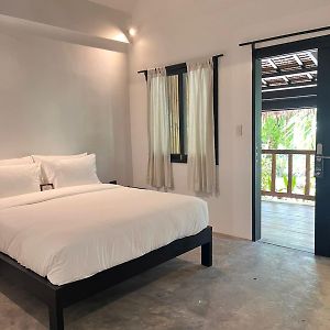LOKAL COTTAGE
